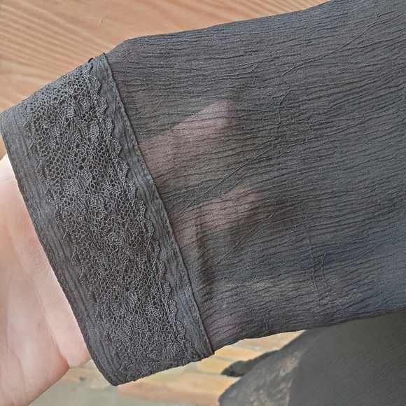 Emma James Sheer Ruffle Front Elegant Black Women's Button-Up Top Size 16W EUC - Picture 8 of 16